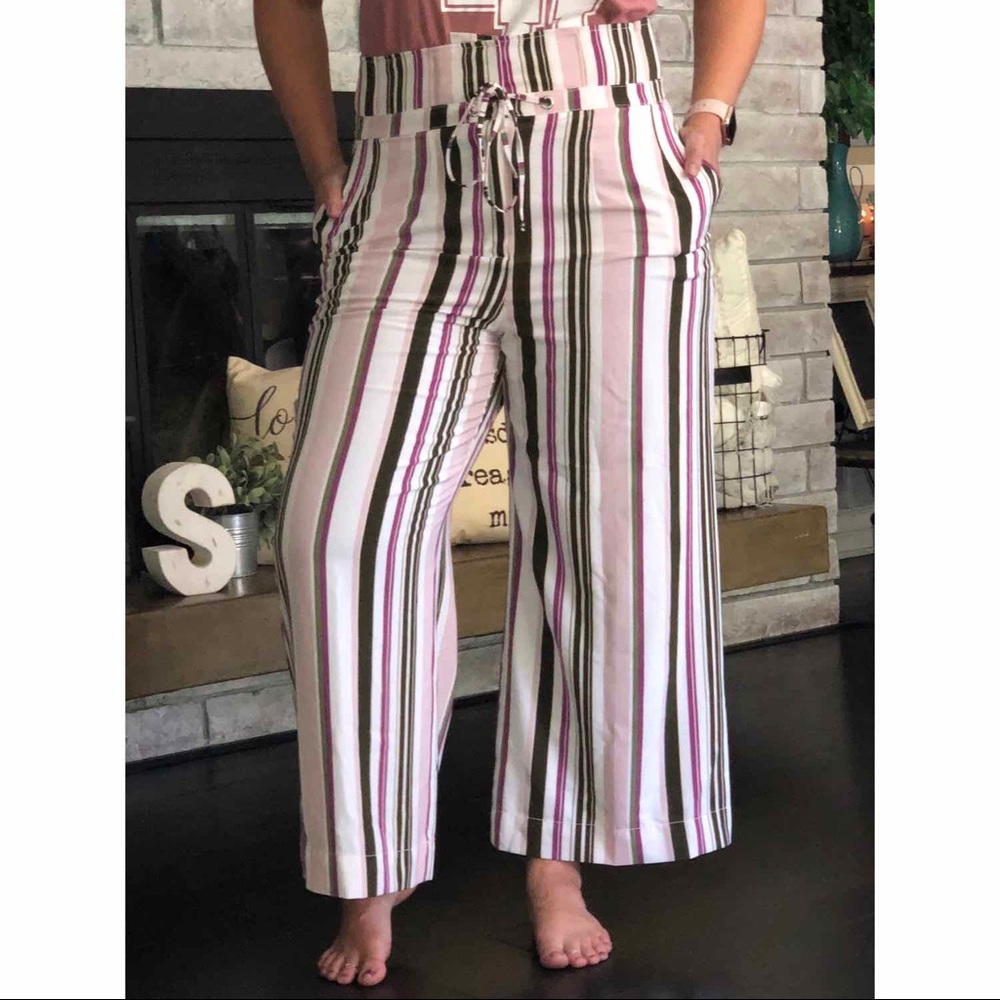 Madie Wide-Leg Capri Pant